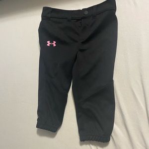 Under Armour girls Tball pants.